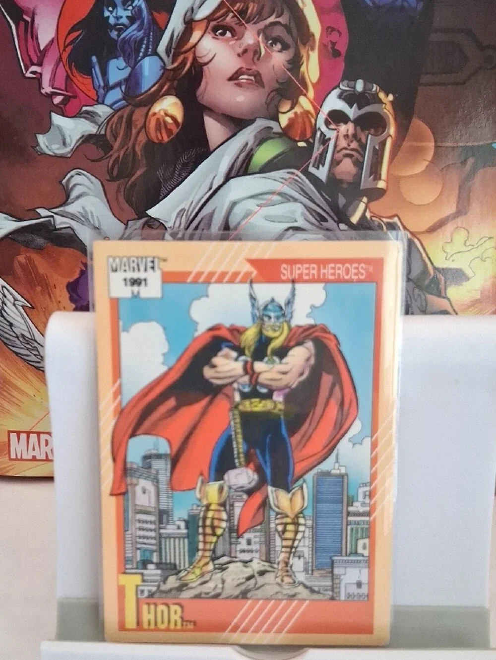 Marvel Thor Super Heroes Card - Red, Blue, Gold